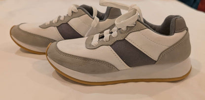 Size 1, Cat & Jack, White & Grey Lace up Shoes , Shoes 1 (Kids:4-8yr)