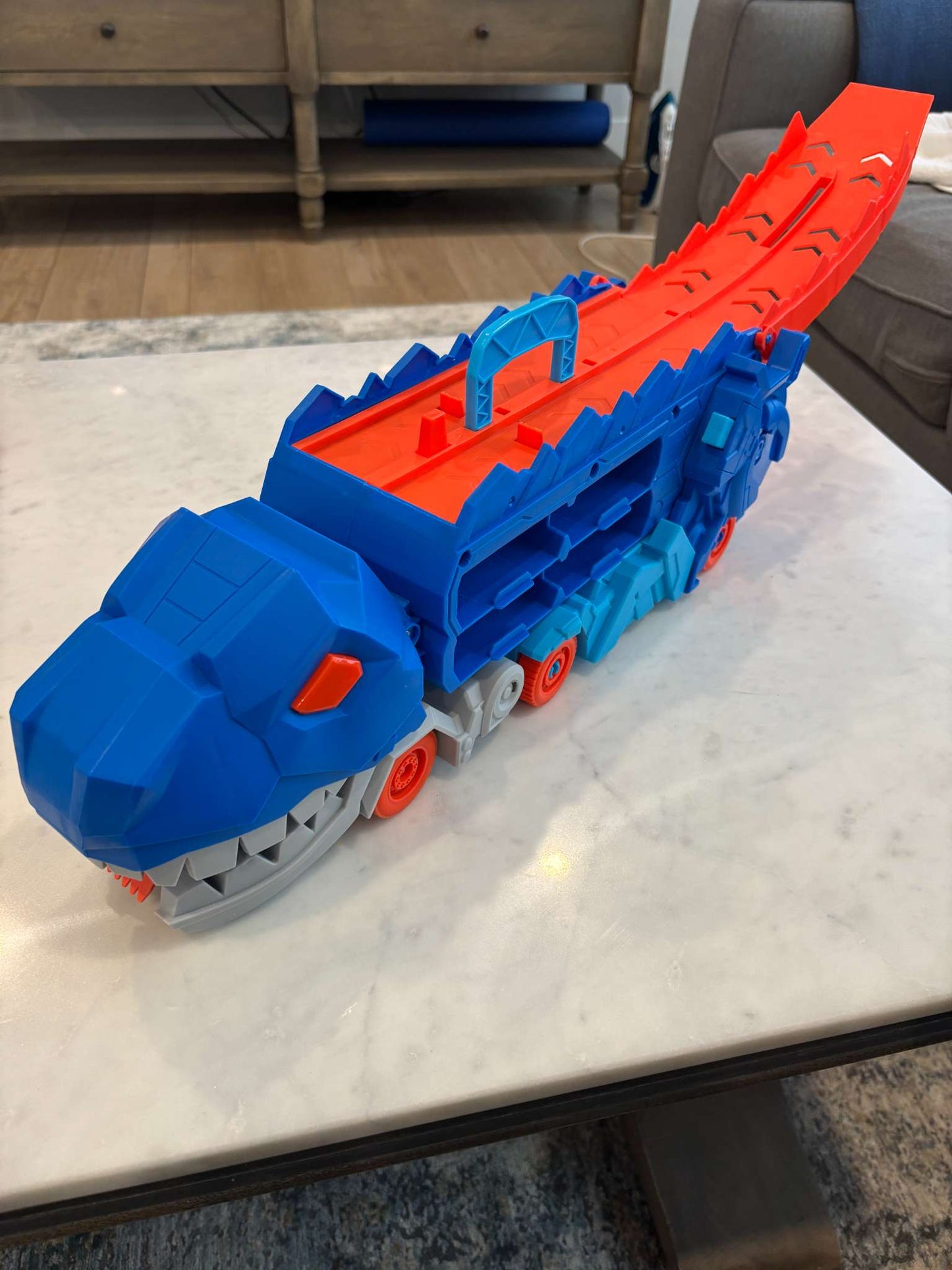 Hot Wheels City Ultimate T-Rex