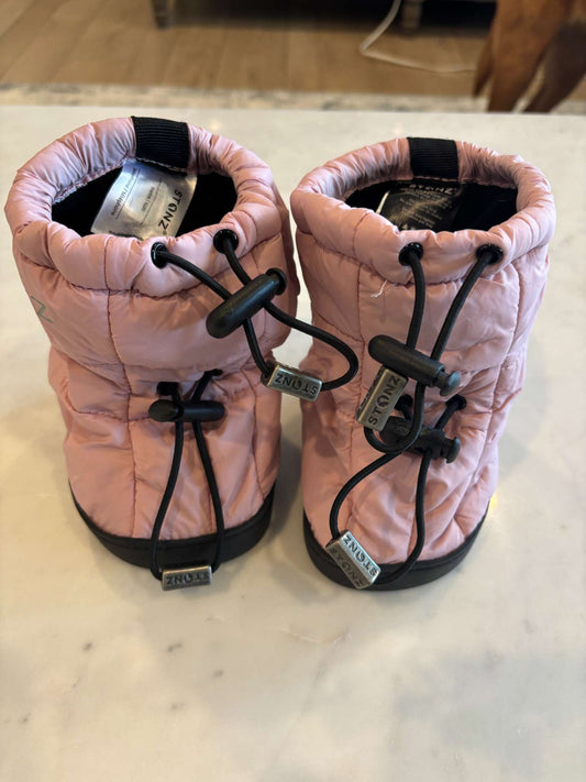 Stonz Puffer Booties-Like new!, Shoes 4 (Baby: 0-12 mth)
