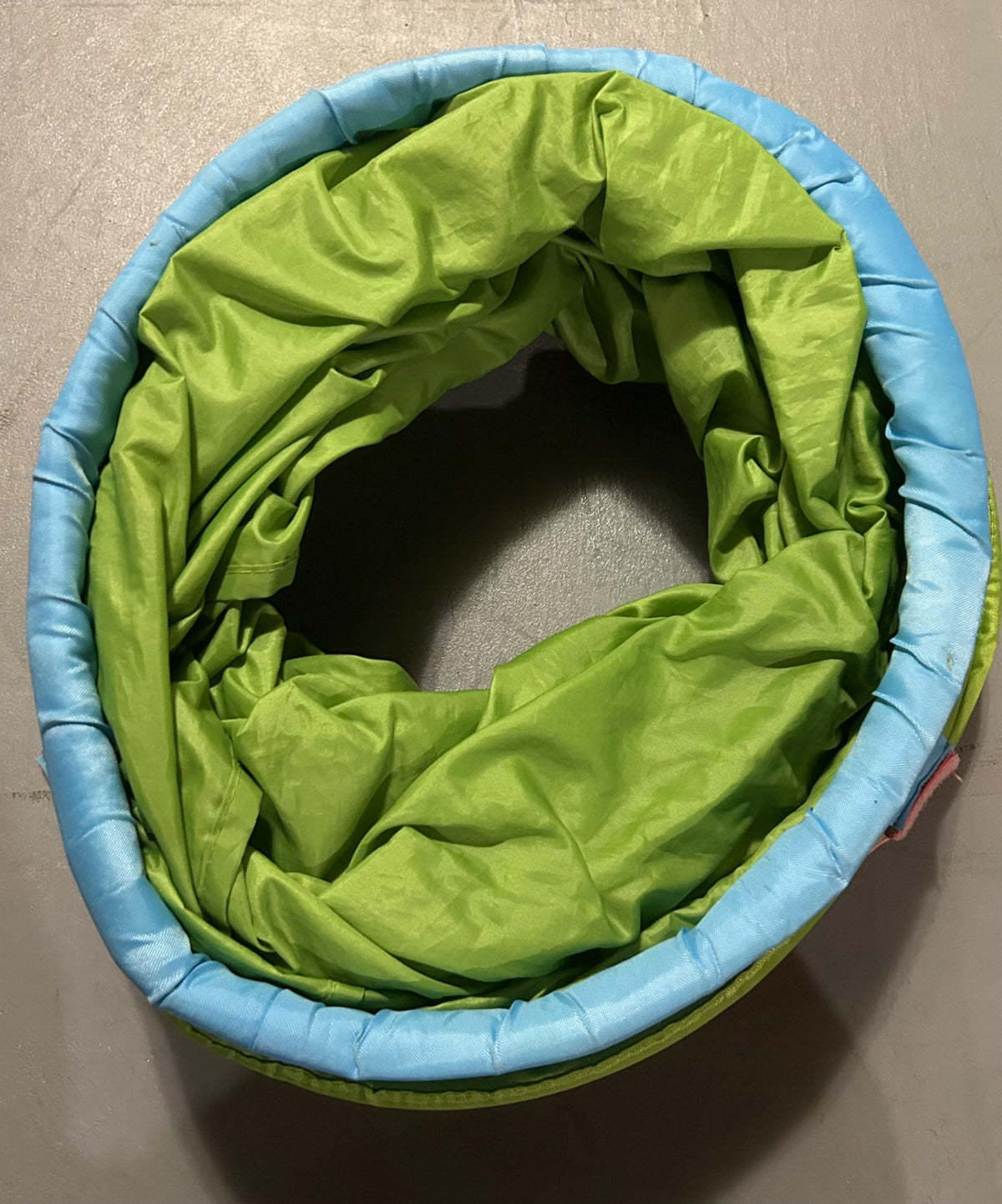 Ikea collapsible play tunnel