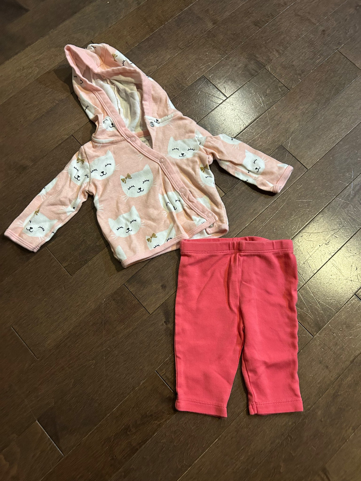 3m outfit light sweater and pants , Kids 3 Month (0-3M)