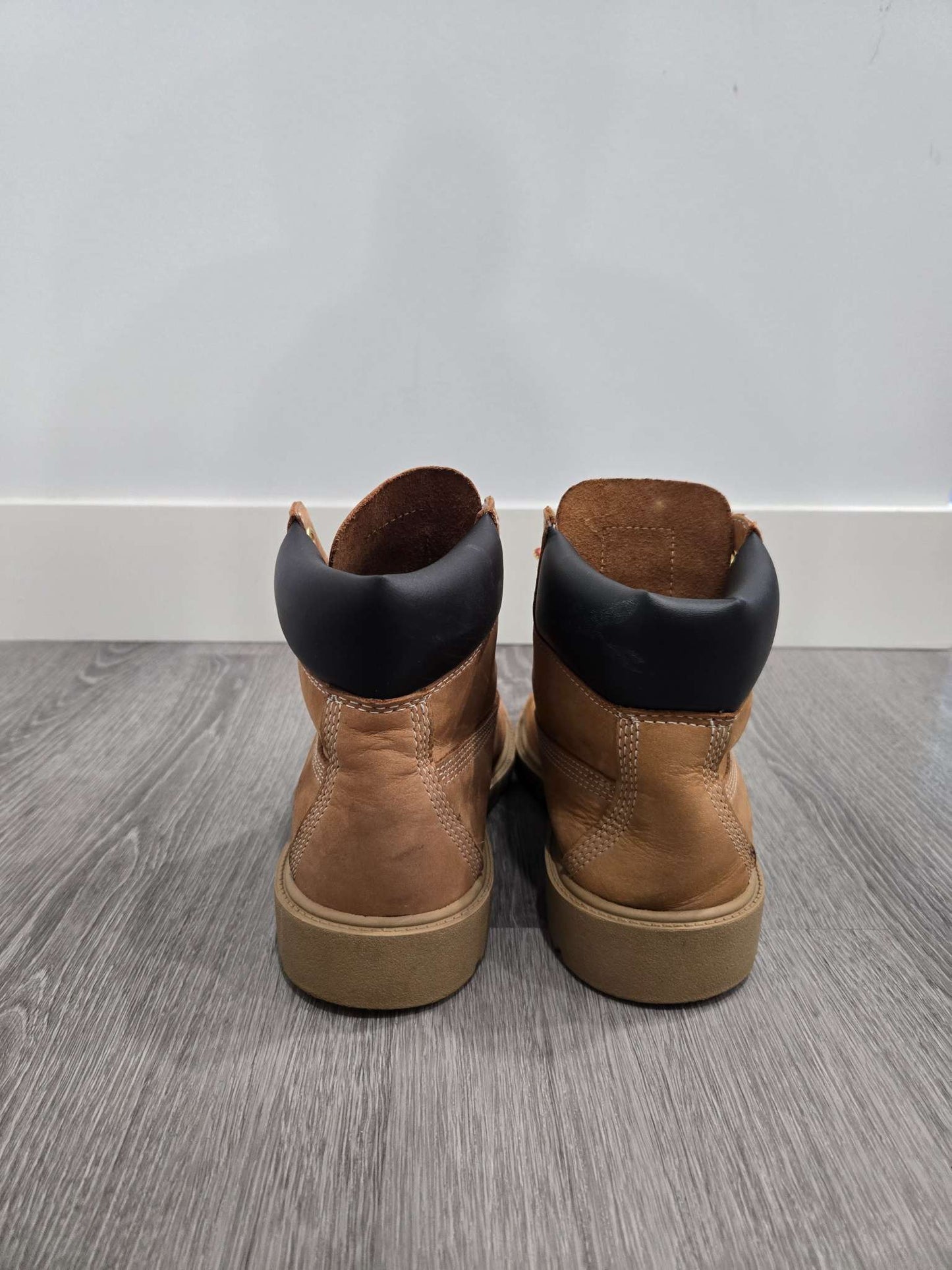 Timberland boots , Shoes 4 (Big Kids:8–12yr)