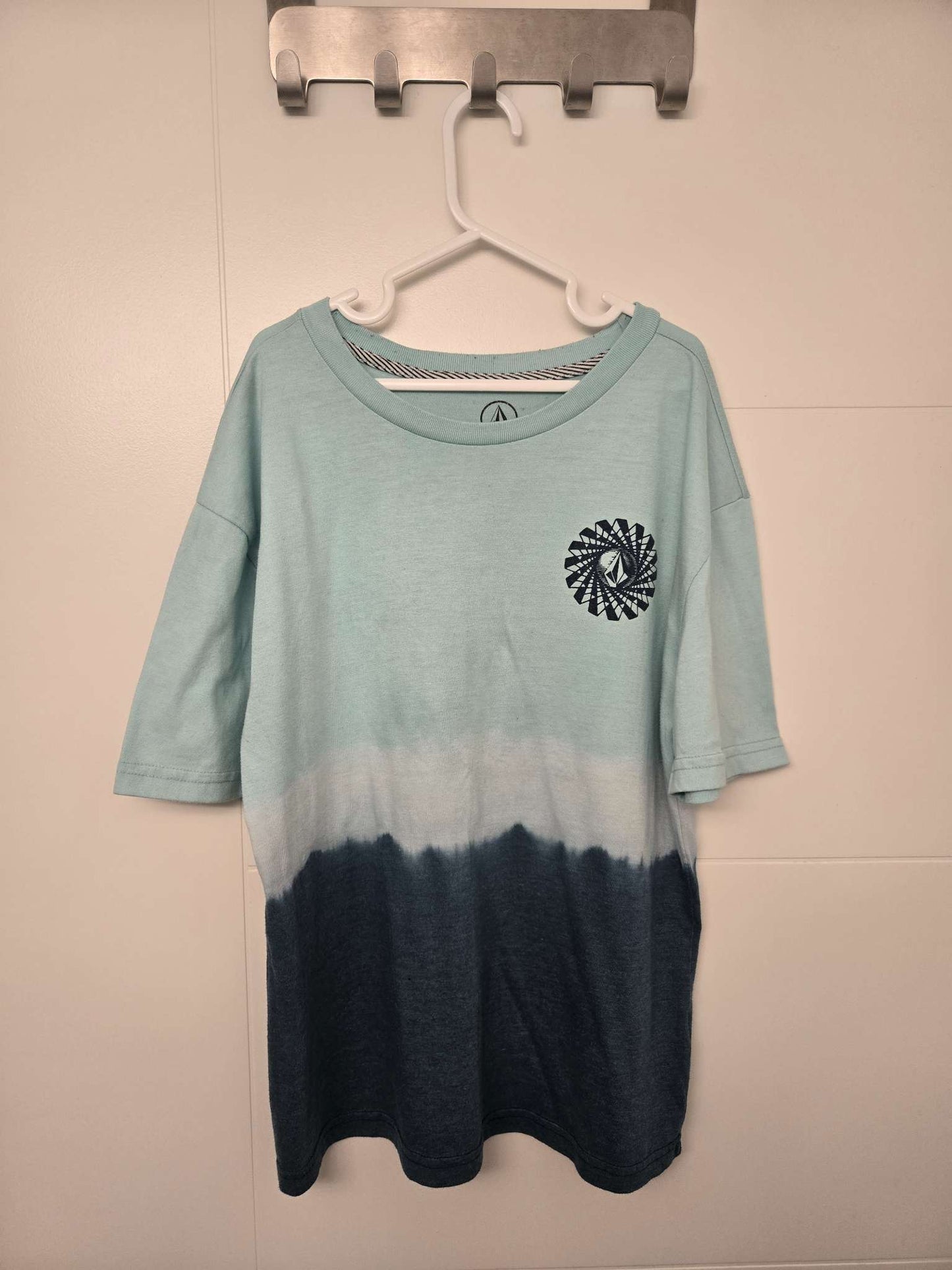 Volcom tee (4) Large, Kids 16