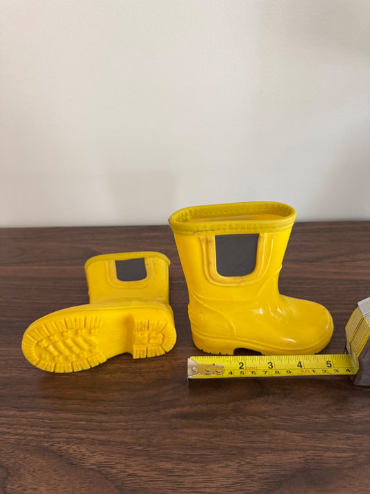 Classic Yellow rubber boots!, Shoes 4.5 (Walkers:12-24 mth)