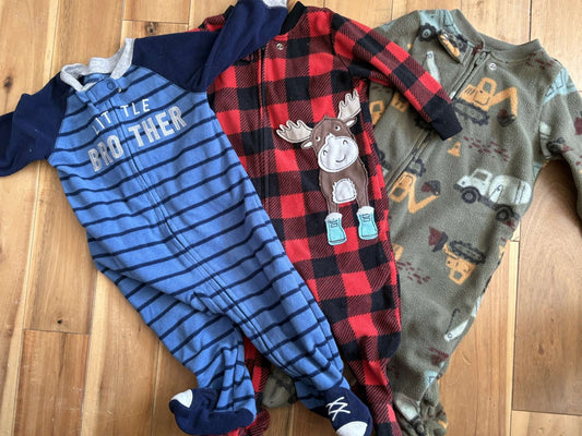 3 pack Carter's 6M Fleece Sleepers , Kids 6 Month (3-6M)