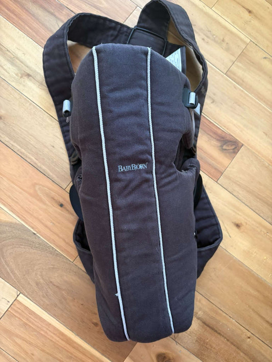 BabyBjorn Original Carrier (MSRP $130+)