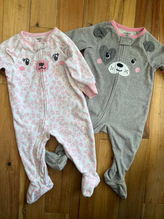 2 pack Carter's 6M Fleece Sleepers, Kids 6 Month (3-6M)