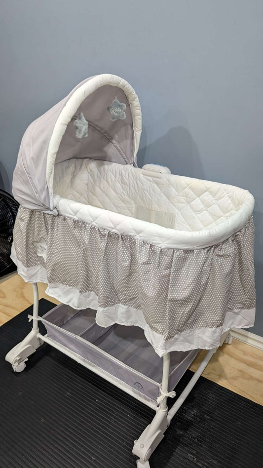 Bily Bassinet