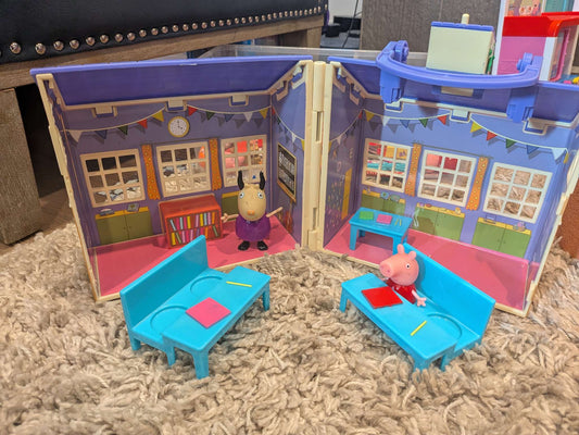 Peppa Pig Schoolhouse