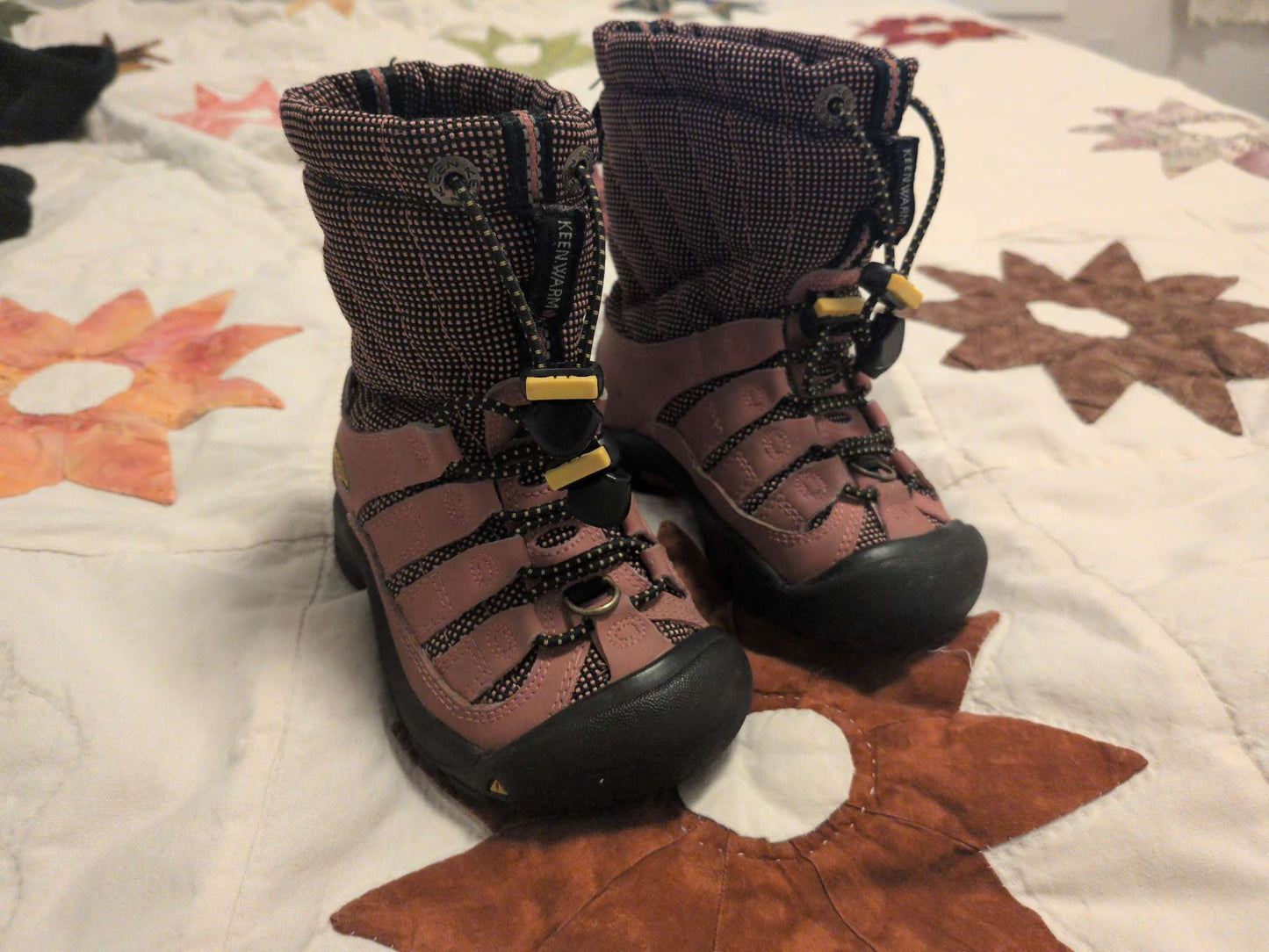 Keen Winter Boots Size 8, Shoes 8 (Toddler:2-4yr)