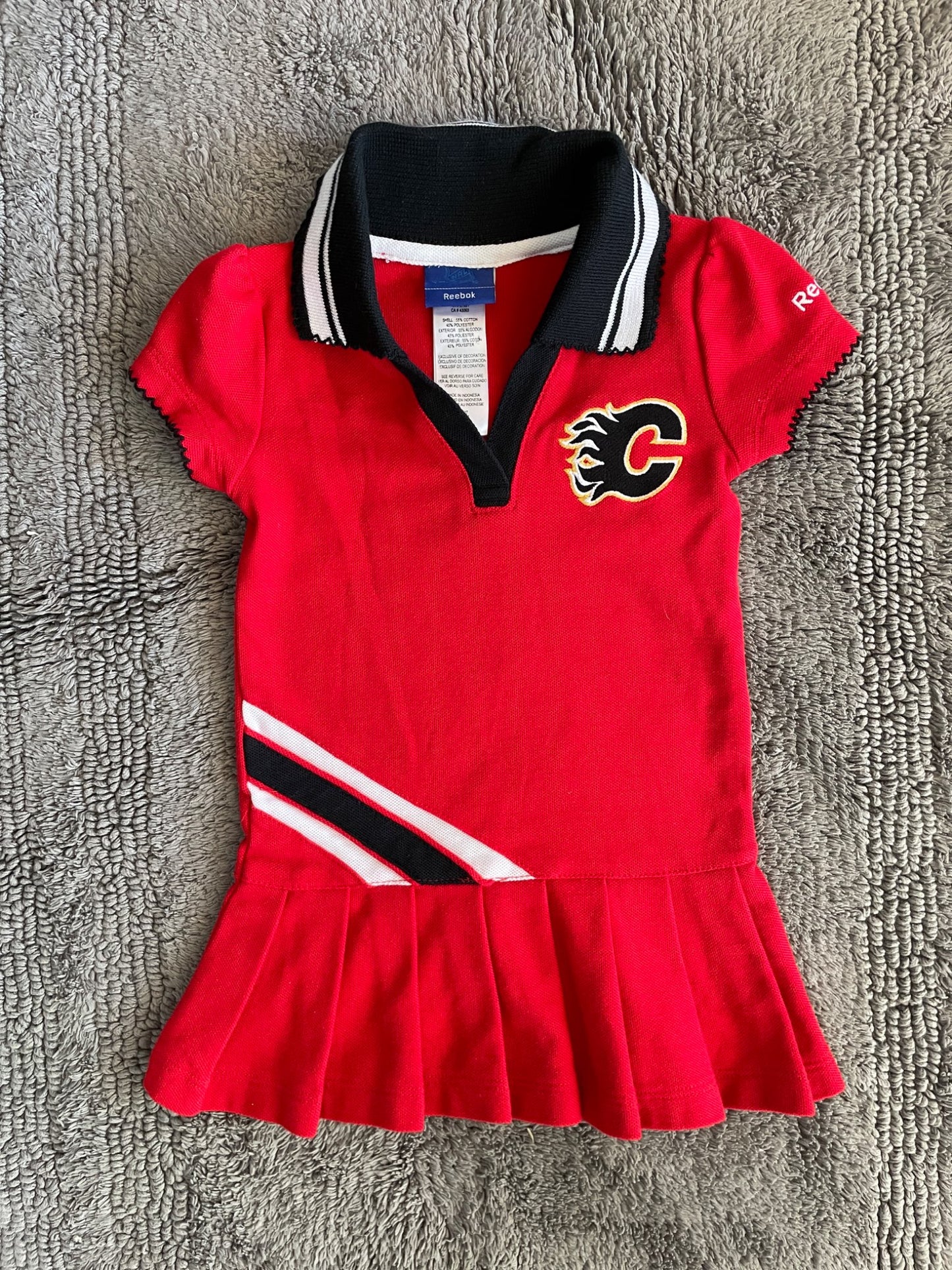NWOT Calgary Flames 2T dress , Kids 2T