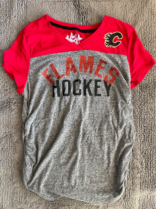 Calgary Flames size L maternity shirt , Maternity L (12-14)