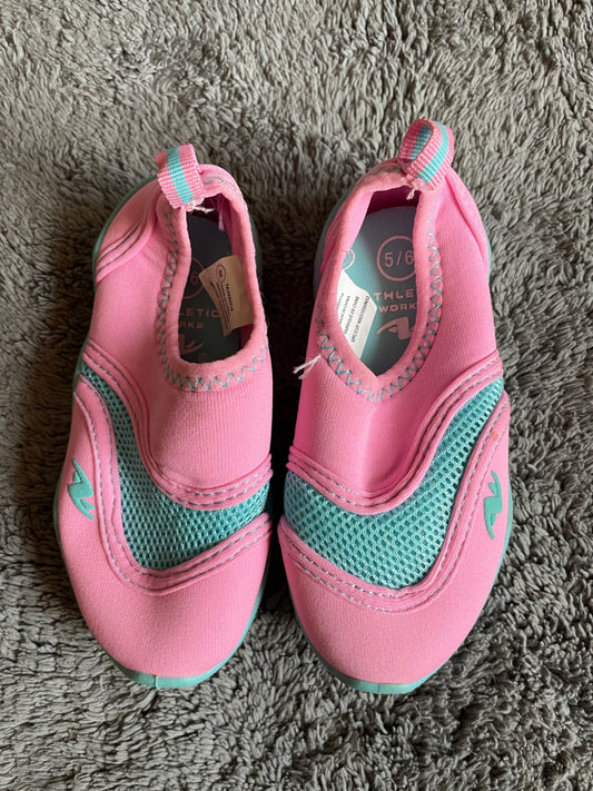 Athletic Works size 5/6 pink/blue water shoes , Shoes 5 (Walkers:12-24 mth)