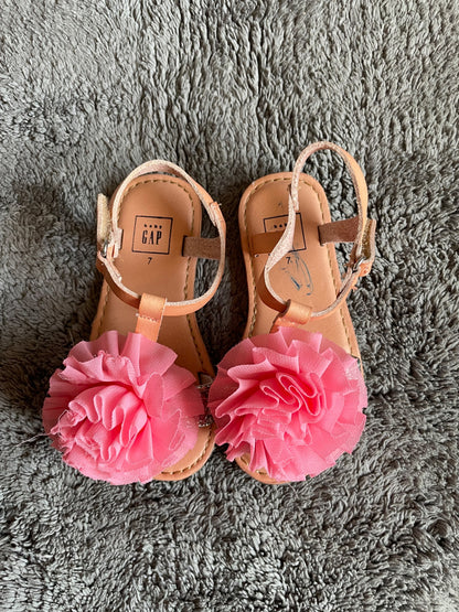 Gap size 7 pink sandals , Shoes 7 (Walkers:12-24 mth)