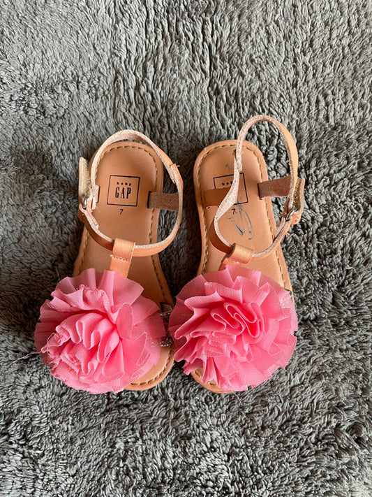 Gap size 7 pink sandals , Shoes 7 (Walkers:12-24 mth)