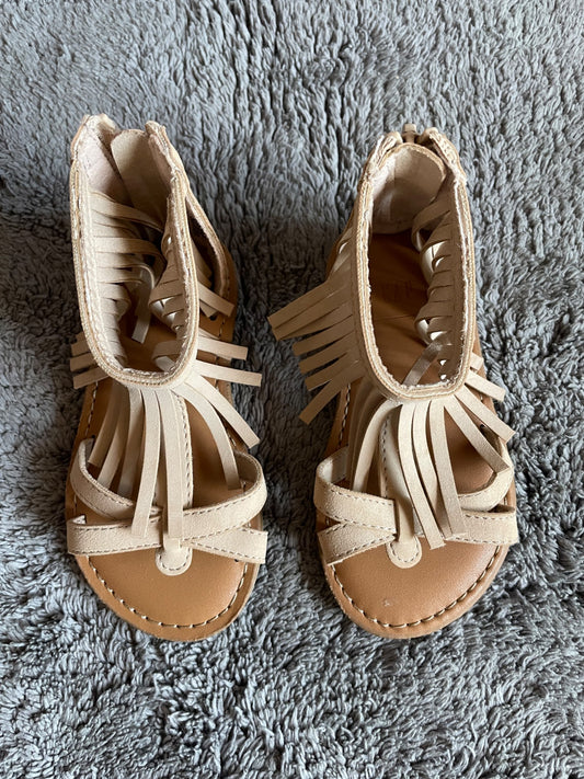 NWOT- Gap size 7 girls sandals , Shoes 7 (Walkers:12-24 mth)
