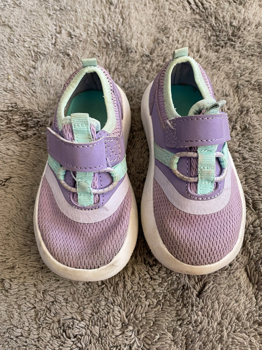Size 6 toddler girl purple shoes with Velcro , Shoes 6 (Walkers:12-24 mth)