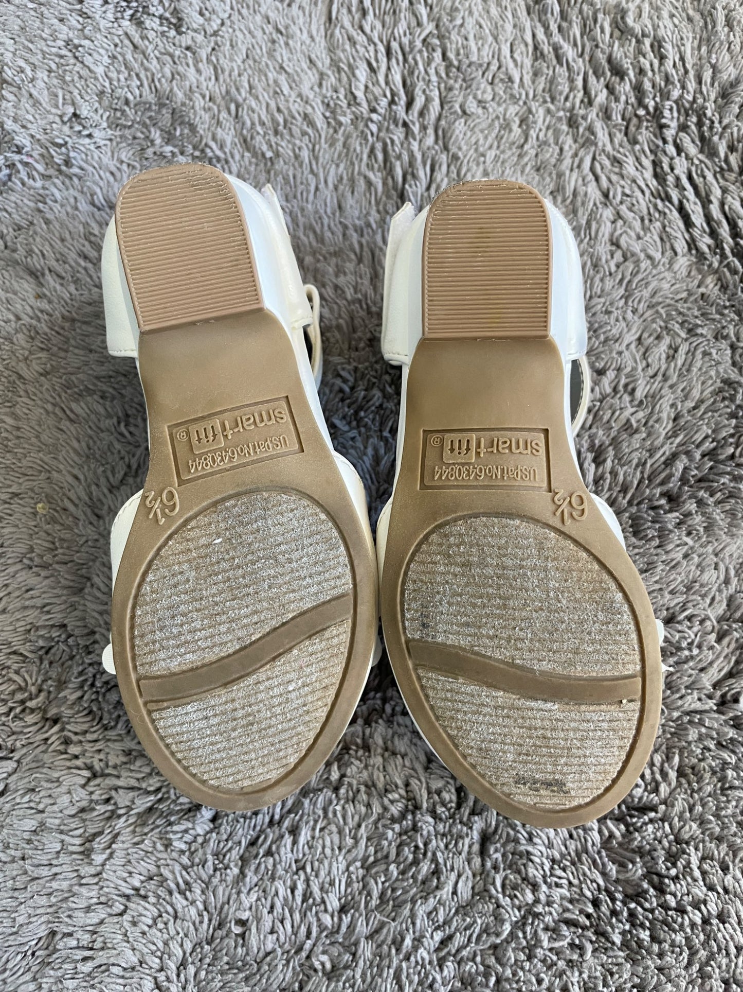 Size 6.5 toddler girl white flower girl shoes , Shoes 6.5 (Walkers:12-24 mth)