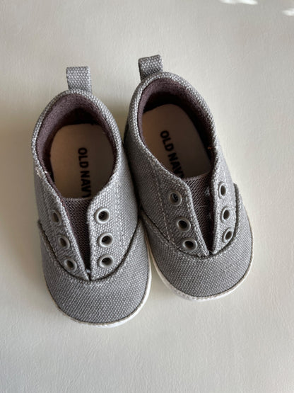Old navy 3-6M grey boys shoes , Shoes 0 (Baby: 0-12 mth)