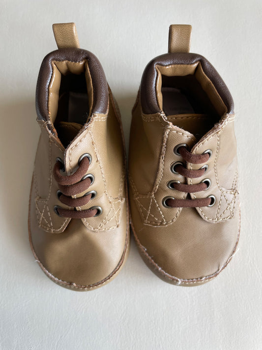 Baby gap 6-12M boys brown high top shoes , Shoes 1 (Baby: 0-12 mth)