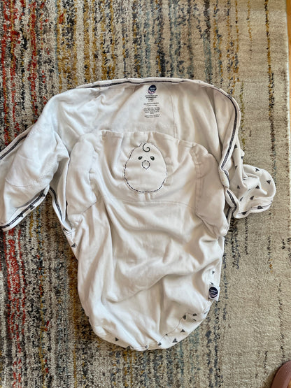 Nested bean weighted swaddle sleepsack 0-6 months , 0-6 Months (Small)