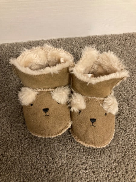 Bear Booties - size 1/2 Baby , Shoes 1 (Baby: 0-12 mth)