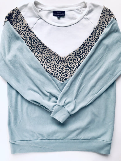 Nursing Queen Leopard Chevron Sweatshirt, Retails $71, Maternity XS (0-2)