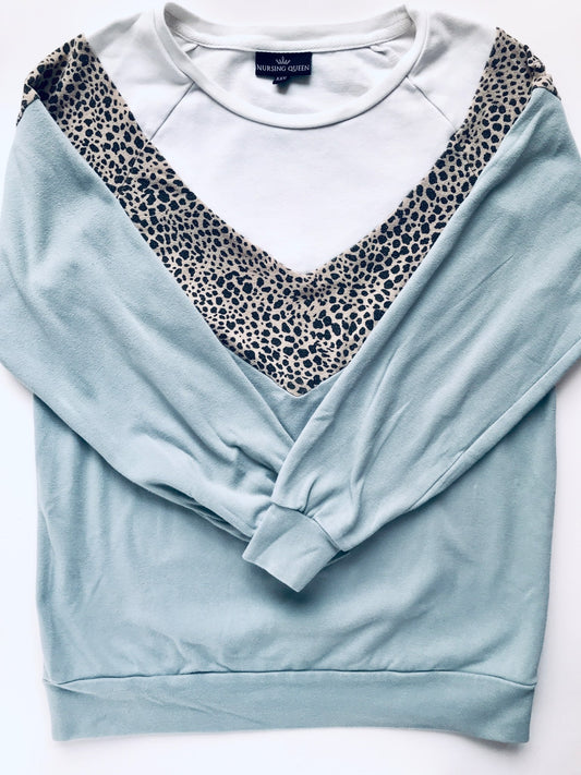 Nursing Queen Leopard Chevron Sweatshirt, Retails $71, Maternity XS (0-2)