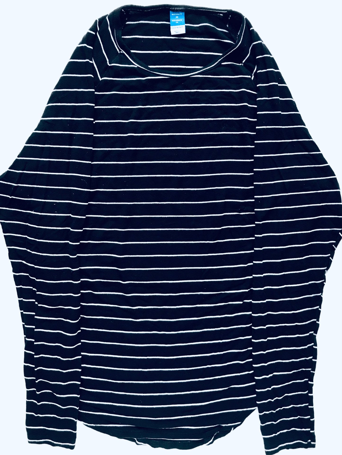 Old Navy Maternity Curved-Hem Nursing Top, Retails $34.99, Maternity XS (0-2)