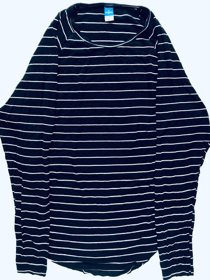 Old Navy Maternity Curved-Hem Nursing Top, Retails $34.99, Maternity XS (0-2)
