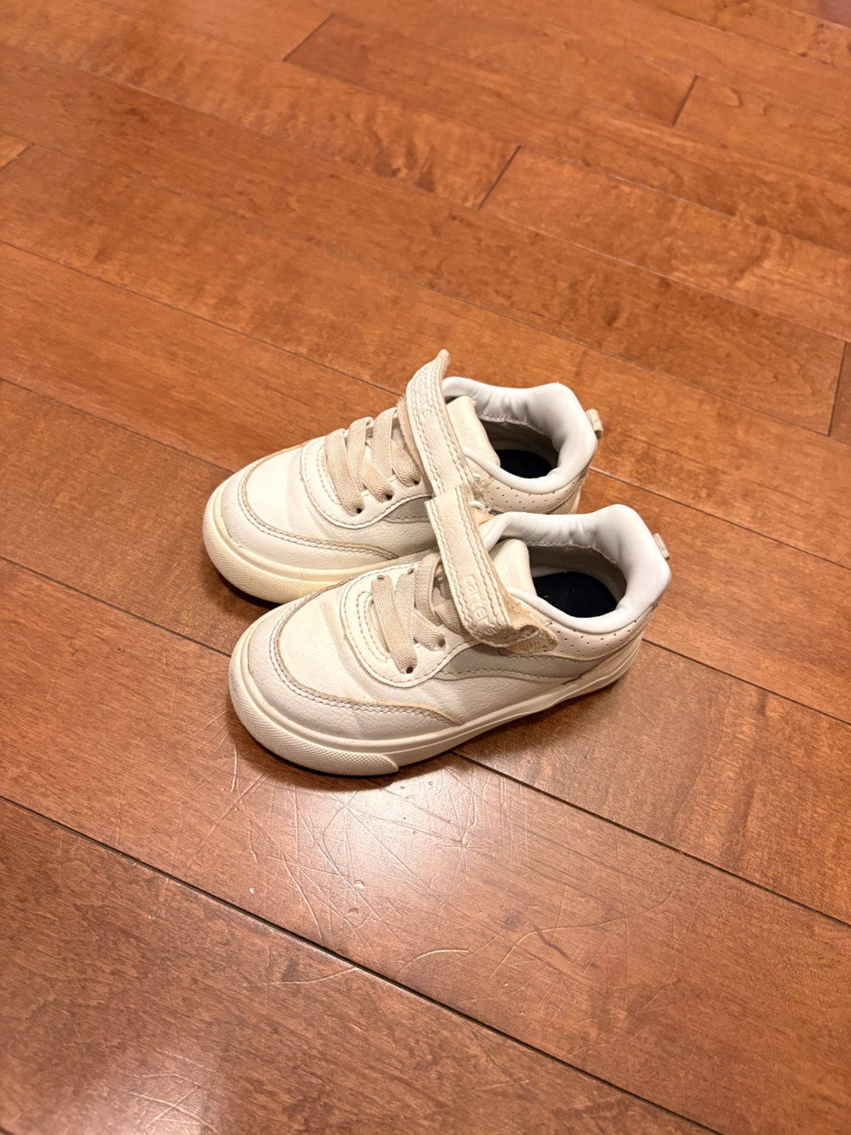 Carter's Toddler Shoes Size 7, Shoes 7 (Walkers:12-24 mth)