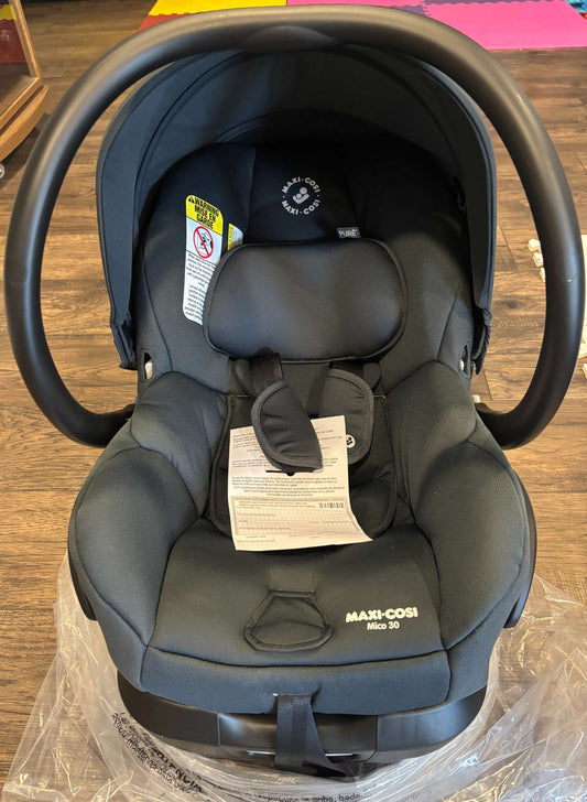 Maxi Cosi - Mico 30 Infant Car Seat with Base
