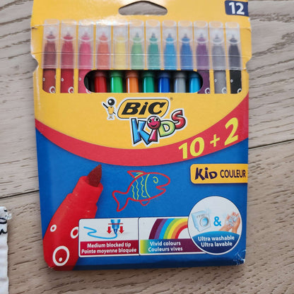 Coloring placemats