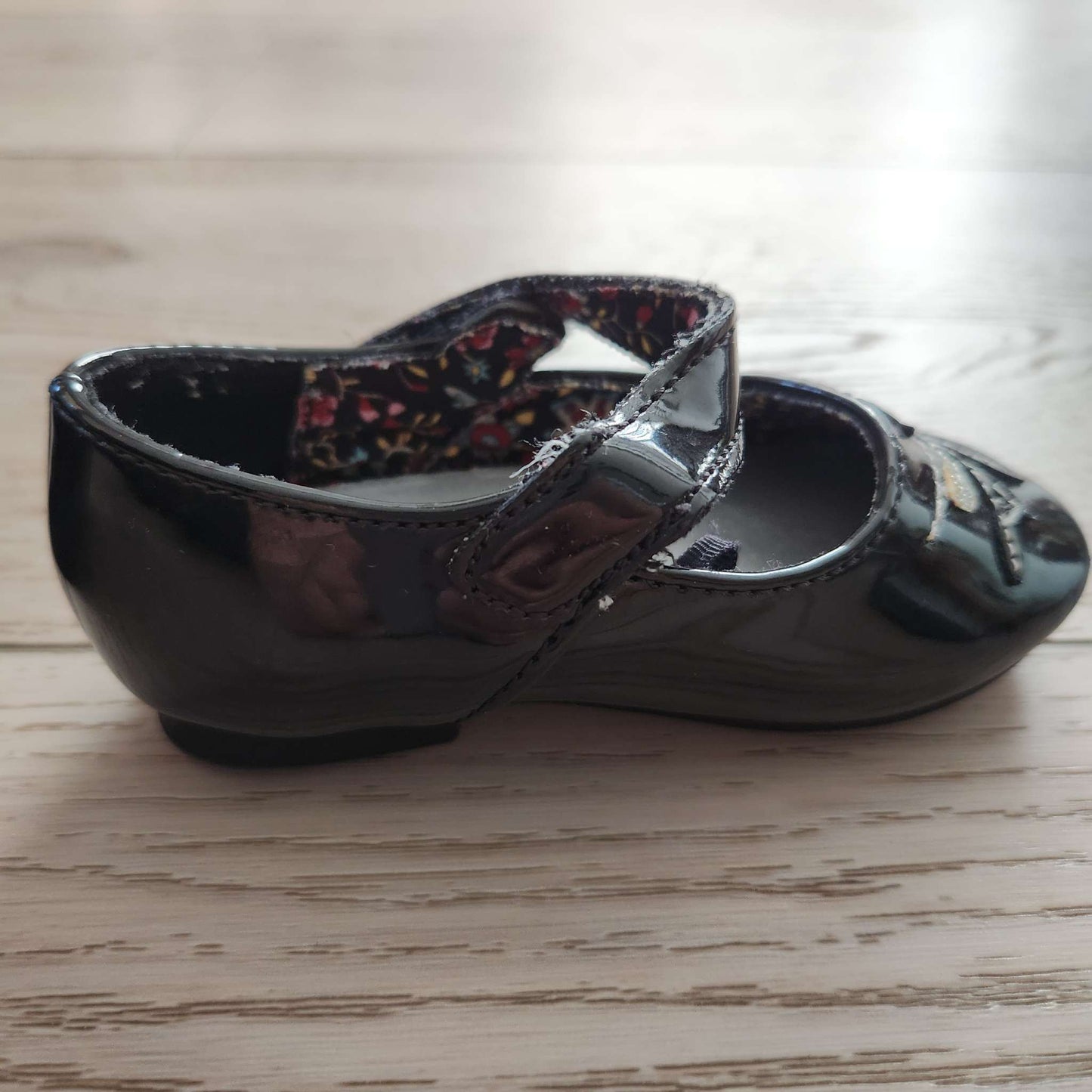 Size 4 toddler girl black dress shoes, Shoes 4 (Baby: 0-12 mth)