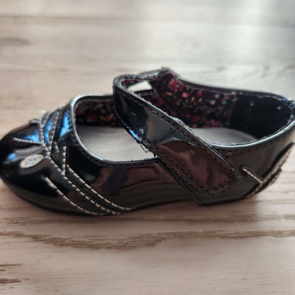 Size 4 toddler girl black dress shoes, Shoes 4 (Baby: 0-12 mth)