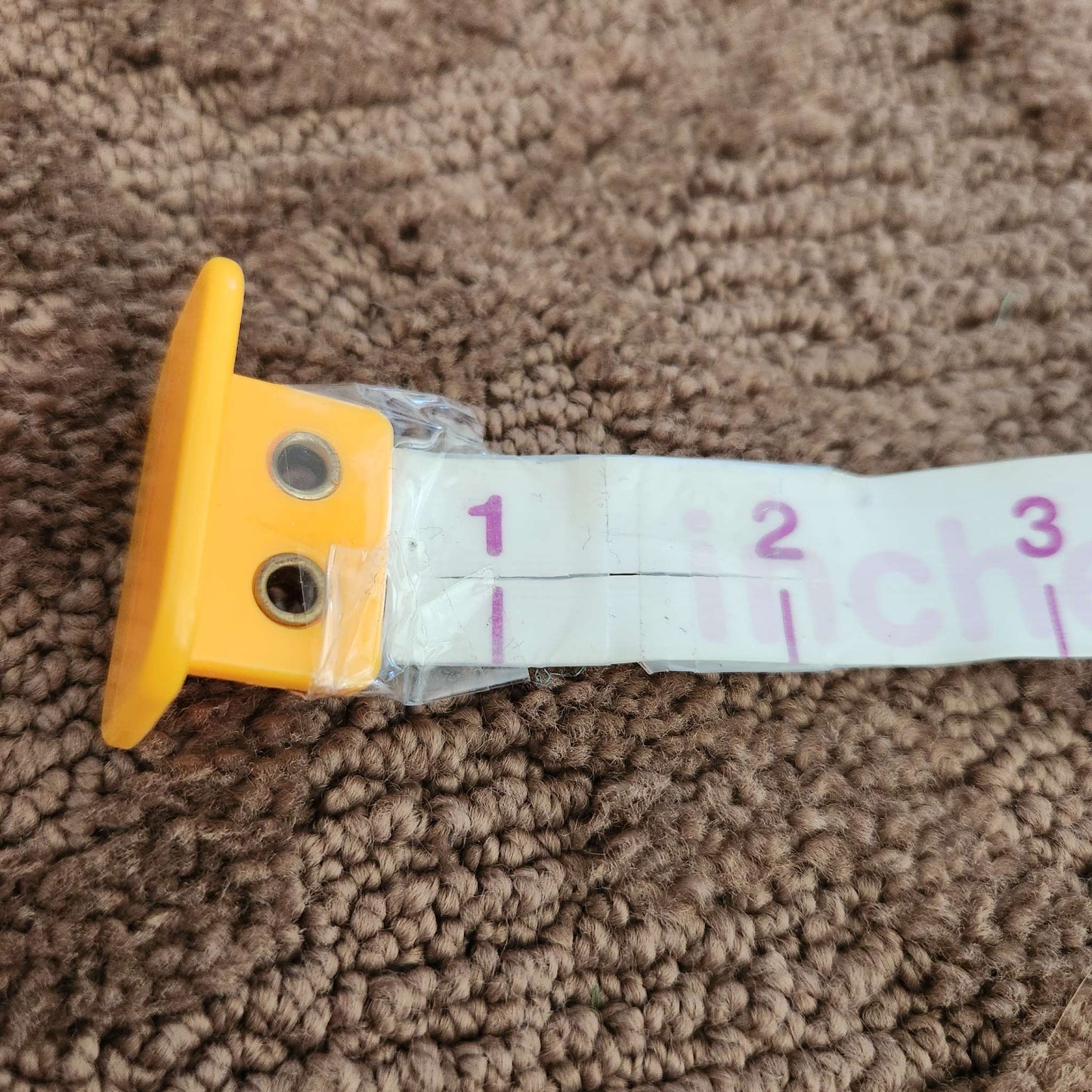 Toy measuring tape