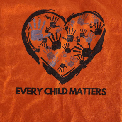 Every Child Matters t-shirt, size YS + magazine, Kids 6/6X