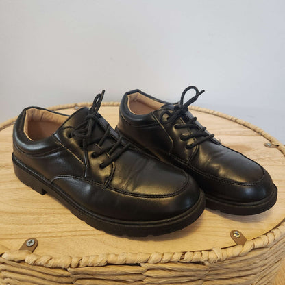 Boys black lace up dress shoes, size 4 big kid, EUC, Shoes 3 (Kids:4-8yr)