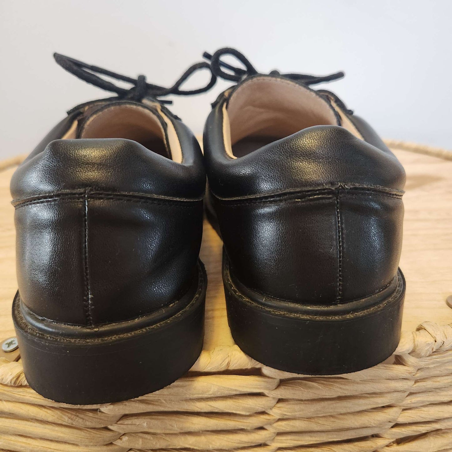 Boys black lace up dress shoes, size 4 big kid, EUC, Shoes 3 (Kids:4-8yr)