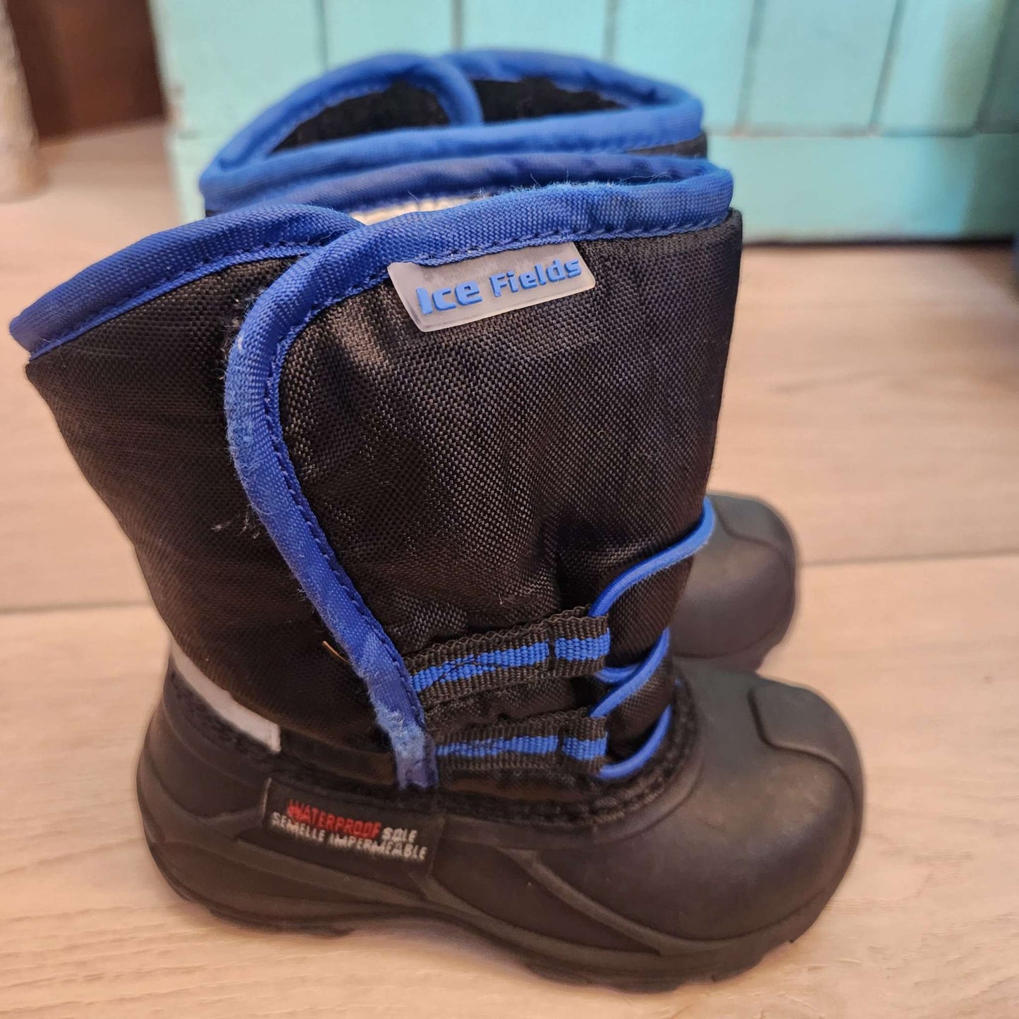7T winter boots, black & blue , Shoes 7 (Walkers:12-24 mth)