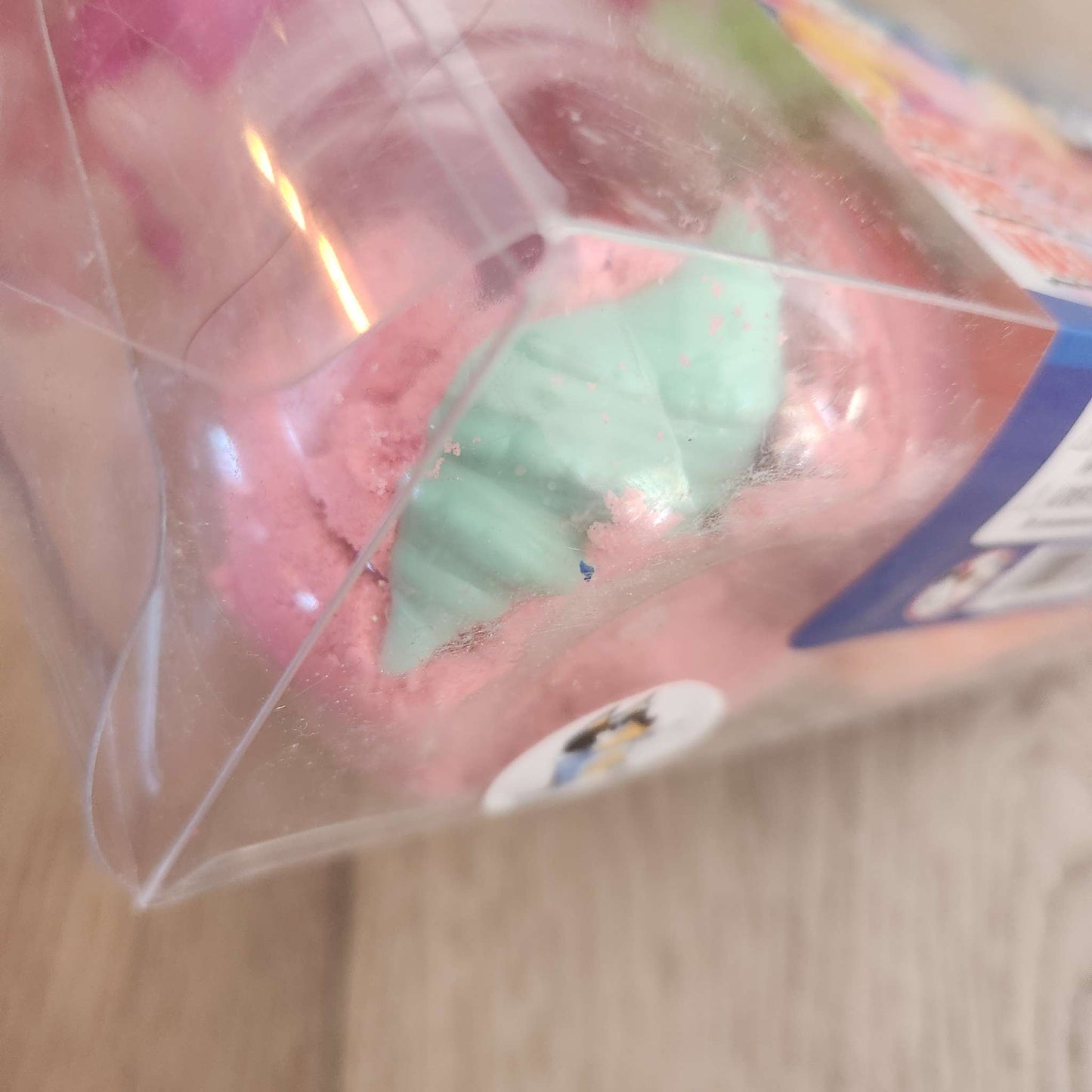 Kinetic sand