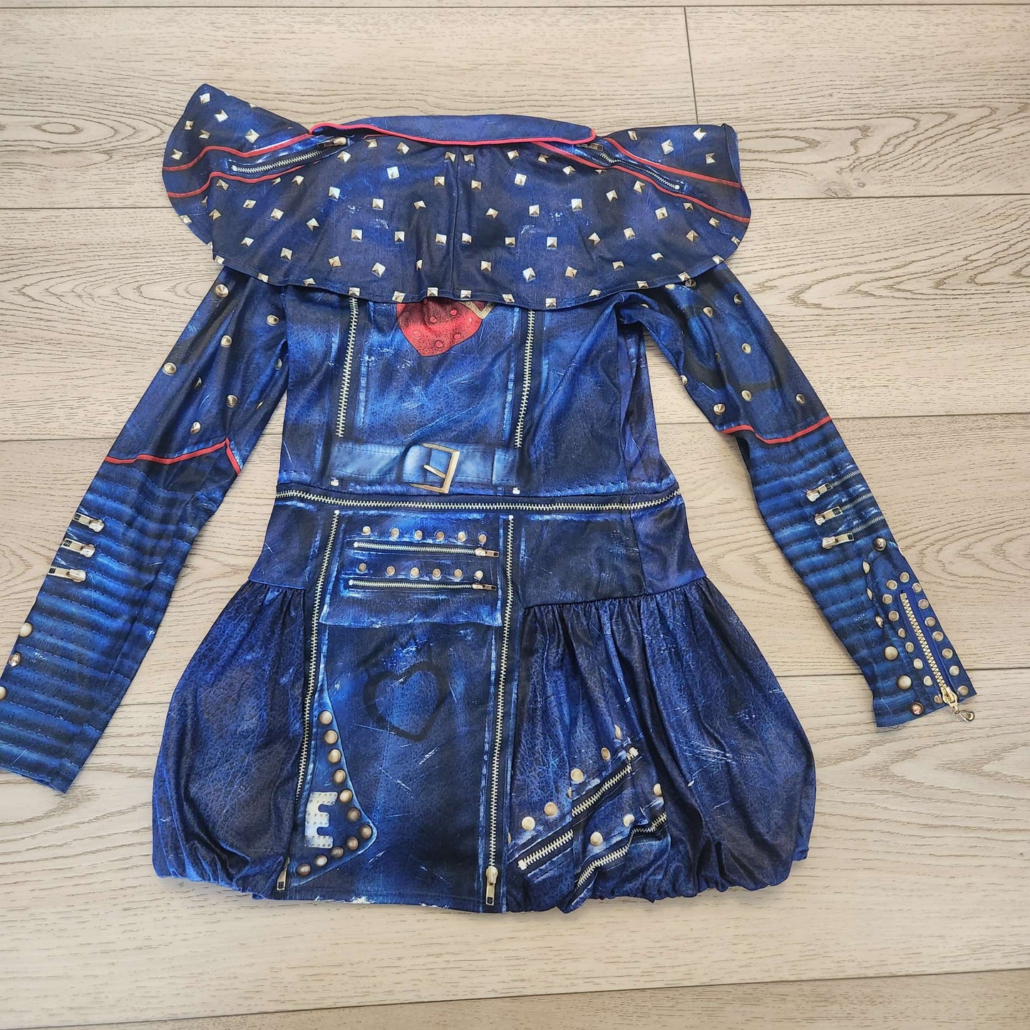 Descendants Evie costume, size XL kids , Kids 14