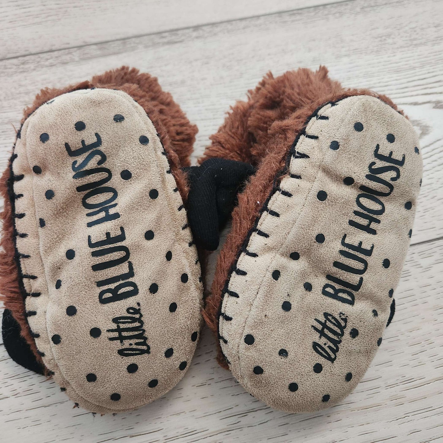 Moose slippers,  size 8-10T, Shoes 8 (Toddler:2-4yr)