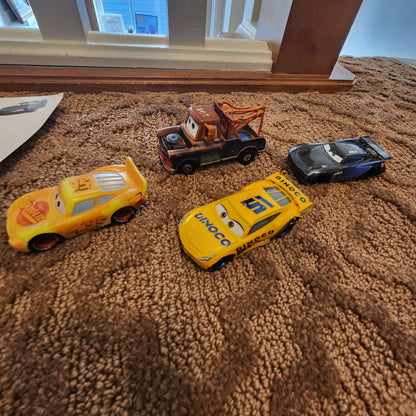 Disney CARS: Stickers + hotwheel style cars