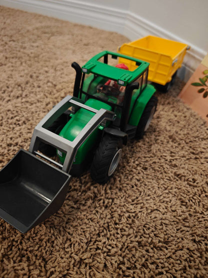 Tractor with wagon toy + 3 books