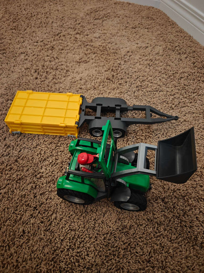 Tractor with wagon toy + 3 books