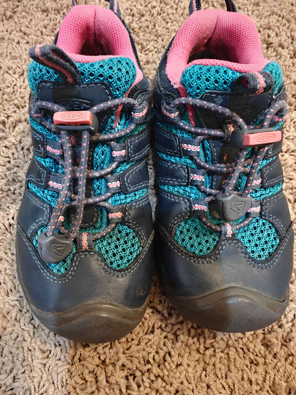 Girls Keen shoes, size 11, Shoes 11 (Toddler:2-4yr)