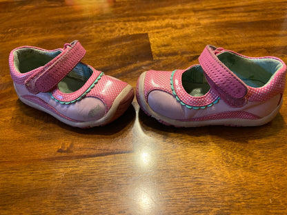 Stride Rite shoes size 4.5, Shoes 4.5 (Walkers:12-24 mth)