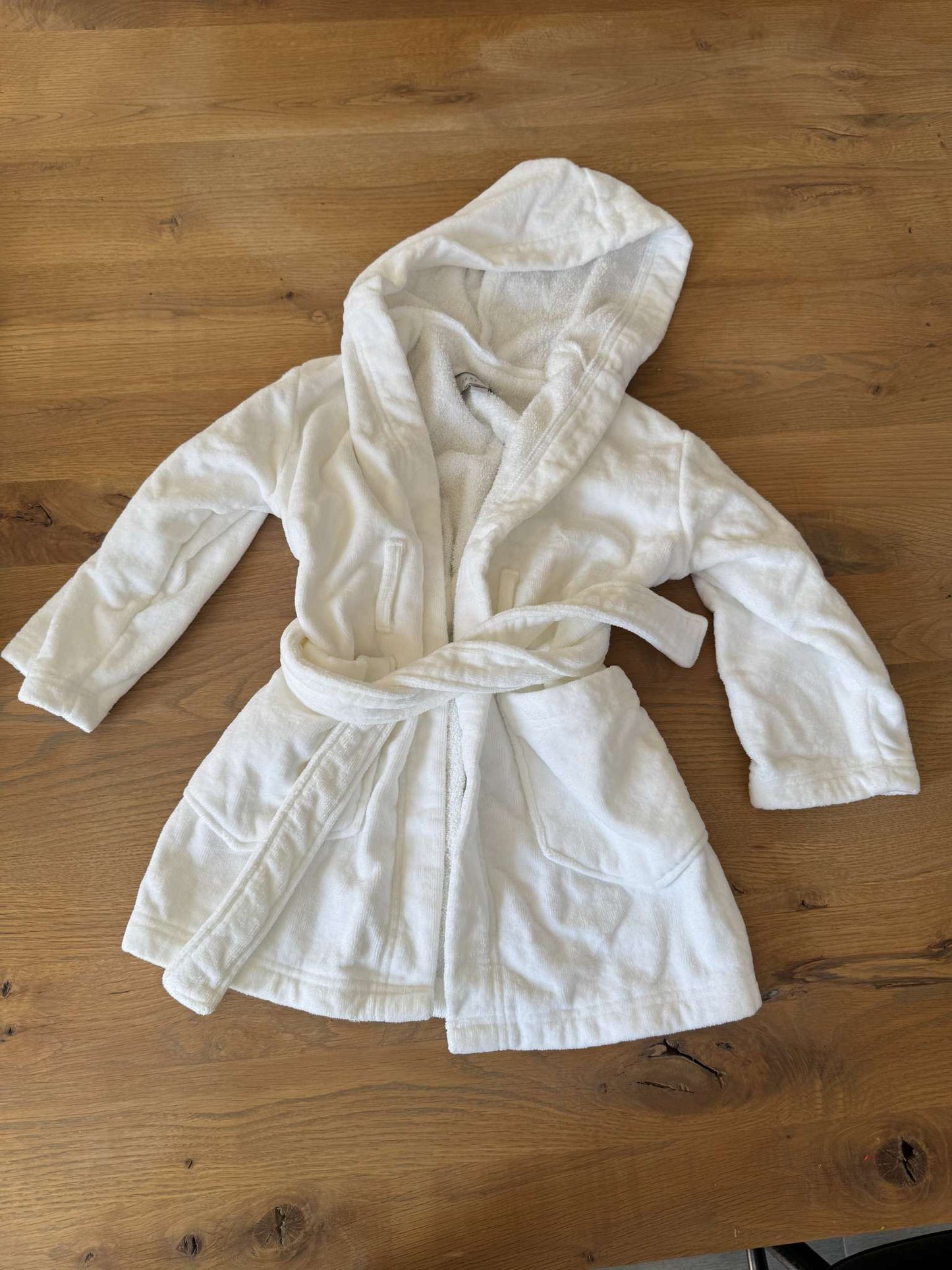 Jake & Jill Luxe Bathrobe (MSRP $55)