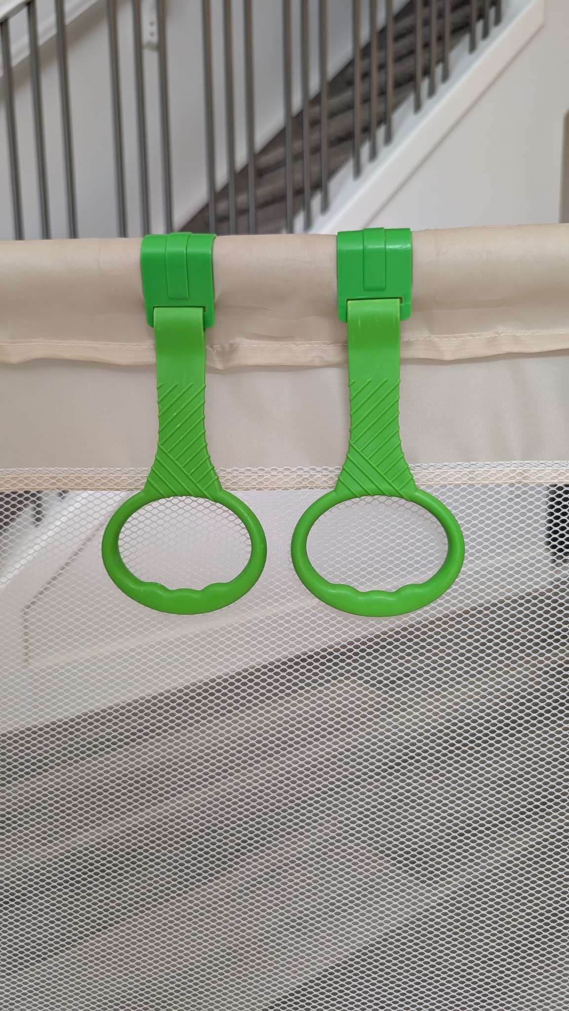 Playpen with foam padded mat 47x47x26"